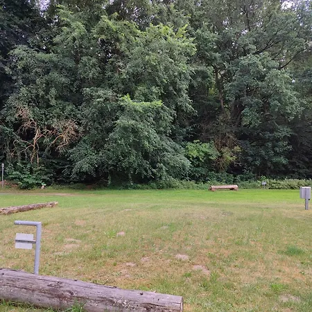 !nur Stellplatz! Wohnwagen- & Mobil Und Zelt Stellplatz 