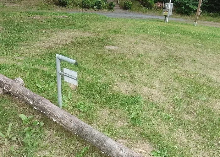 !nur Stellplatz! Wohnwagen- & Mobil Und Zelt Stellplatz 